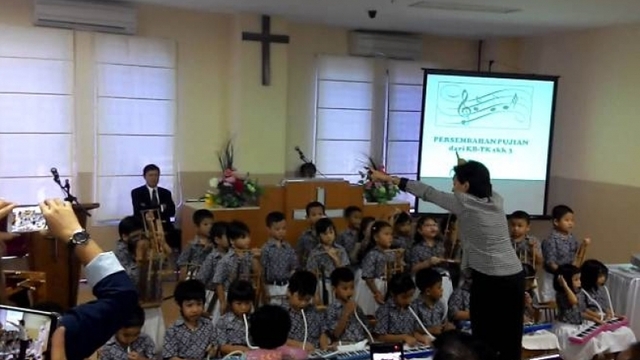 Kurikulum Sekolah Kristen